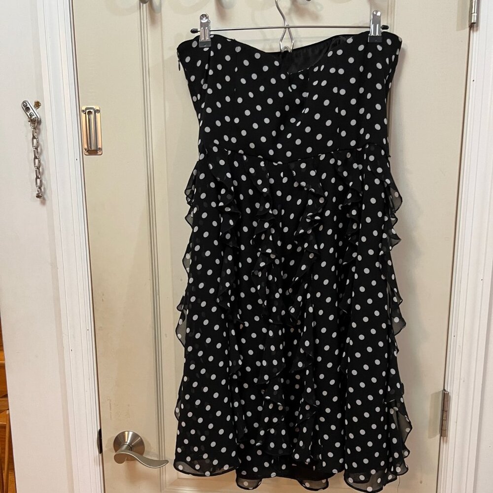 White House/Black Market Womens Size 12 100% Polyester Strapless Cocktail Dress. - Picture 3 of 4